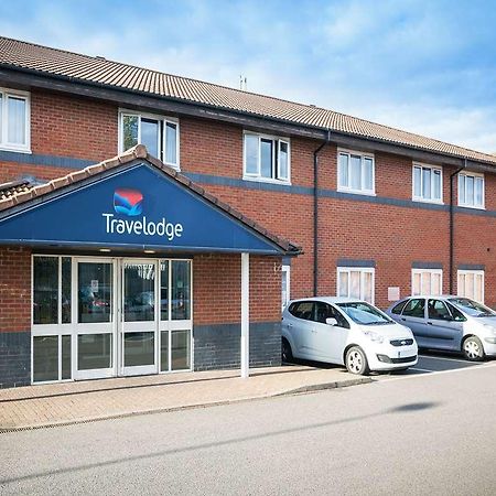 Travelodge Milton Keynes Old Stratford ภายนอก รูปภาพ